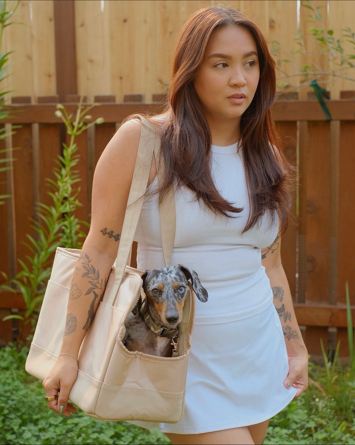 Beige Pet Tote Bag – Durable & Stylish | Oskar & Friends